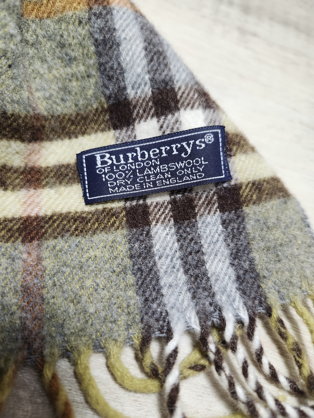 Burberrys Of London Lambswool Tartan Scarf in Olive Plaid Vintage